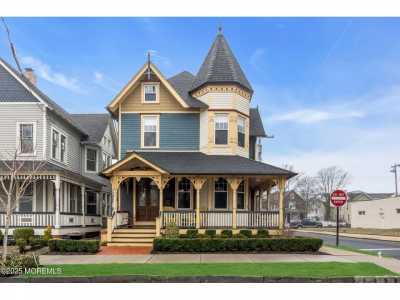 Home For Sale in Ocean Grove, New Jersey