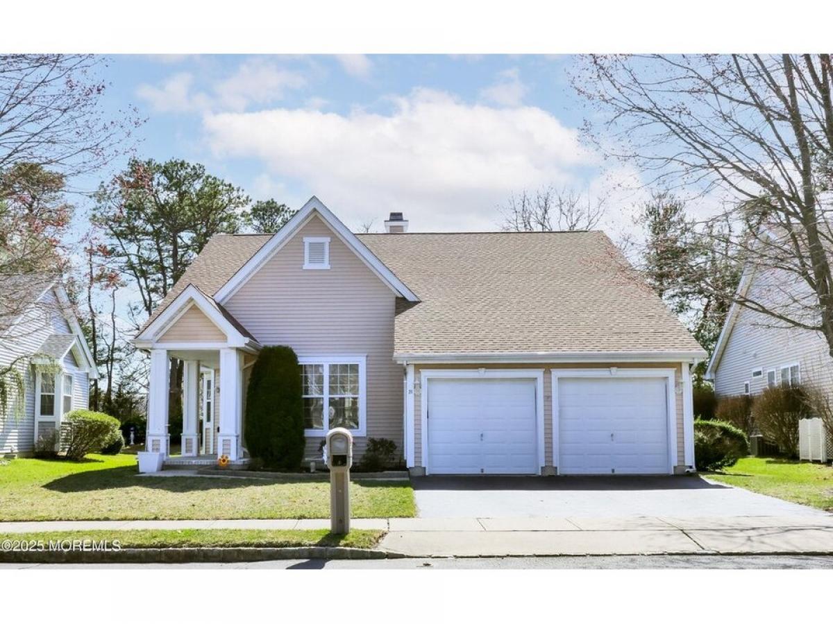 Picture of Home For Sale in Barnegat, New Jersey, United States