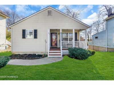 Home For Sale in Freehold, New Jersey