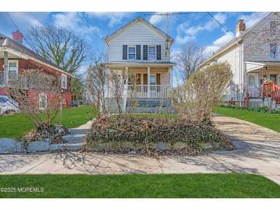 Home For Sale in Freehold, New Jersey