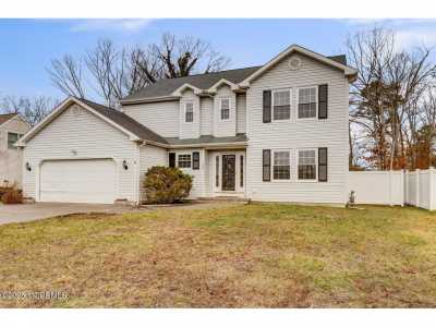 Home For Sale in Manahawkin, New Jersey