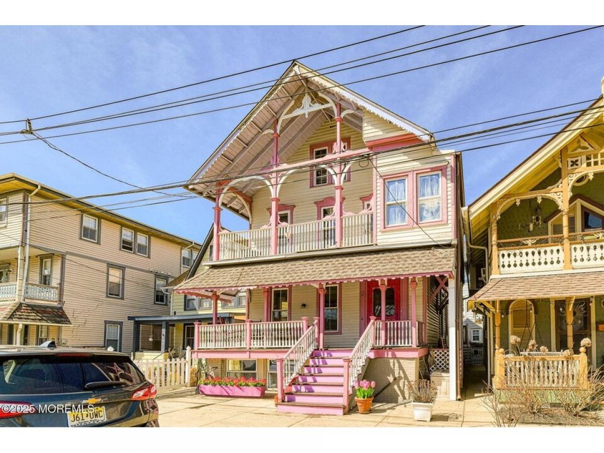 Picture of Home For Sale in Ocean Grove, New Jersey, United States