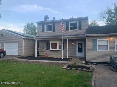 Home For Sale in Brick, New Jersey