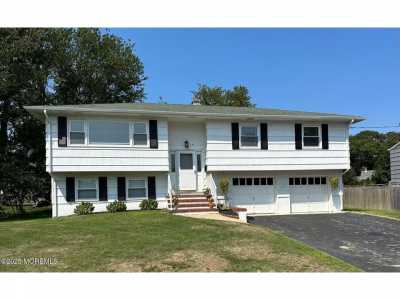 Home For Rent in Spring Lake Heights, New Jersey
