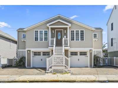 Home For Rent in Point Pleasant Beach, New Jersey