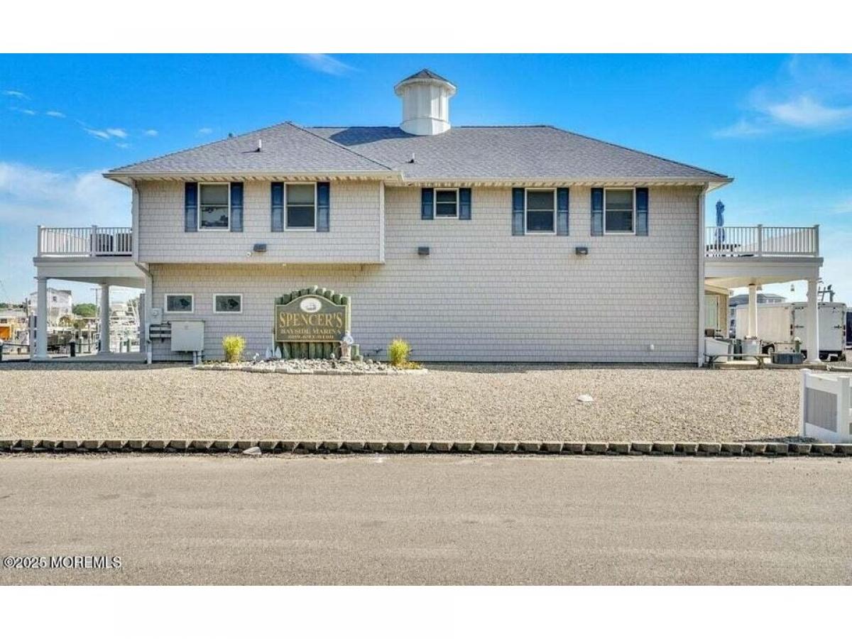 Picture of Home For Rent in Waretown, New Jersey, United States