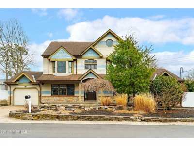 Home For Sale in Point Pleasant, New Jersey