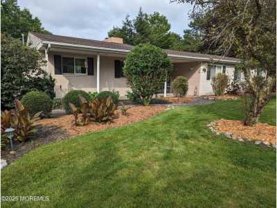 Home For Sale in Manahawkin, New Jersey