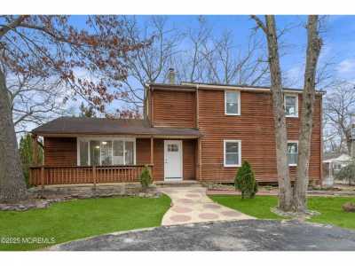 Home For Sale in Toms River, New Jersey