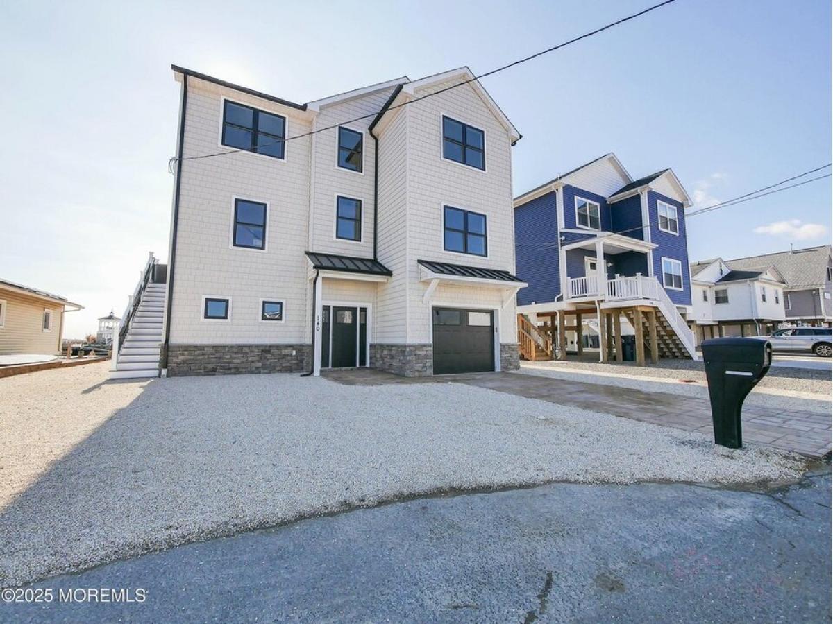 Picture of Home For Sale in Little Egg Harbor, New Jersey, United States