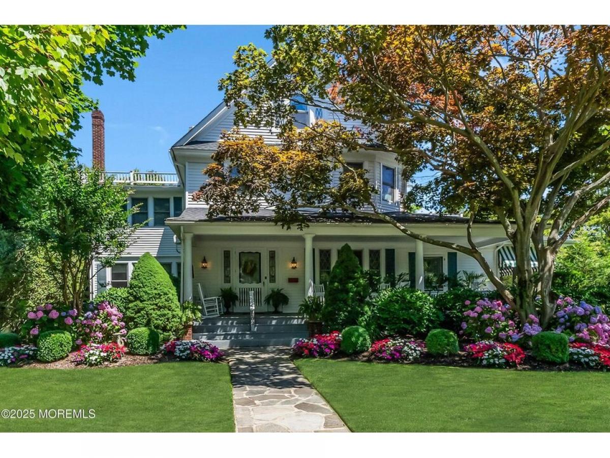 Picture of Home For Sale in Spring Lake, New Jersey, United States