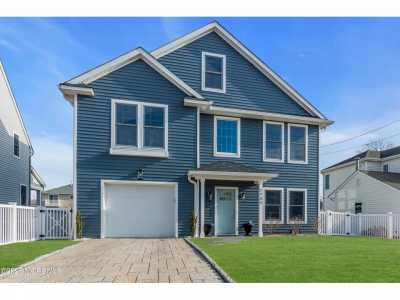Home For Sale in Point Pleasant, New Jersey