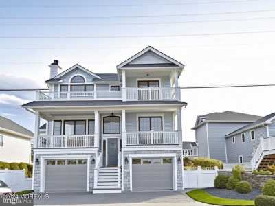 Home For Sale in Beach Haven, New Jersey