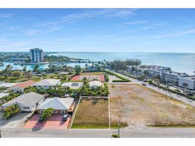 Residential Land For Sale in Key Colony, Florida