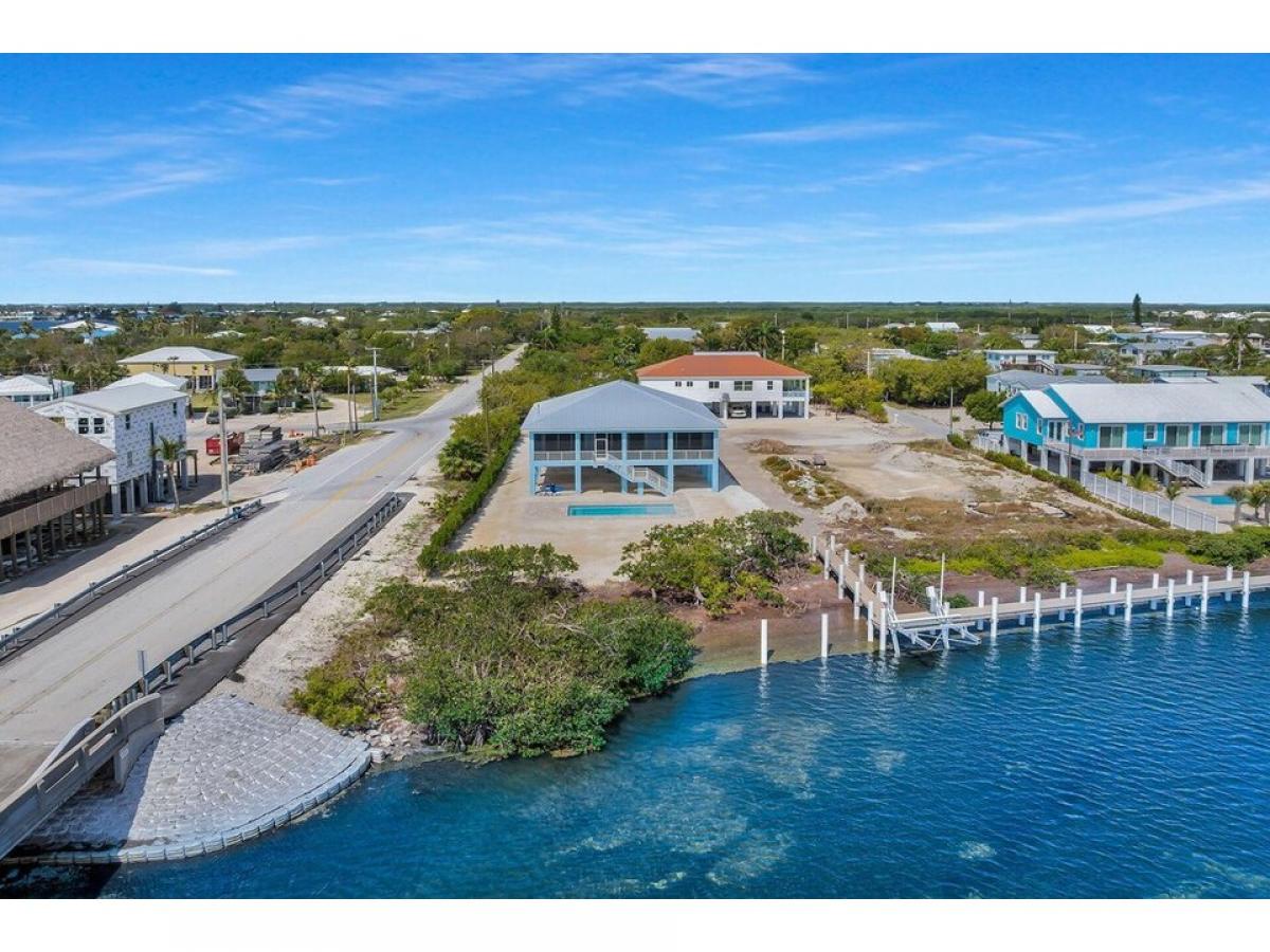 Picture of Home For Sale in Big Pine Key, Florida, United States