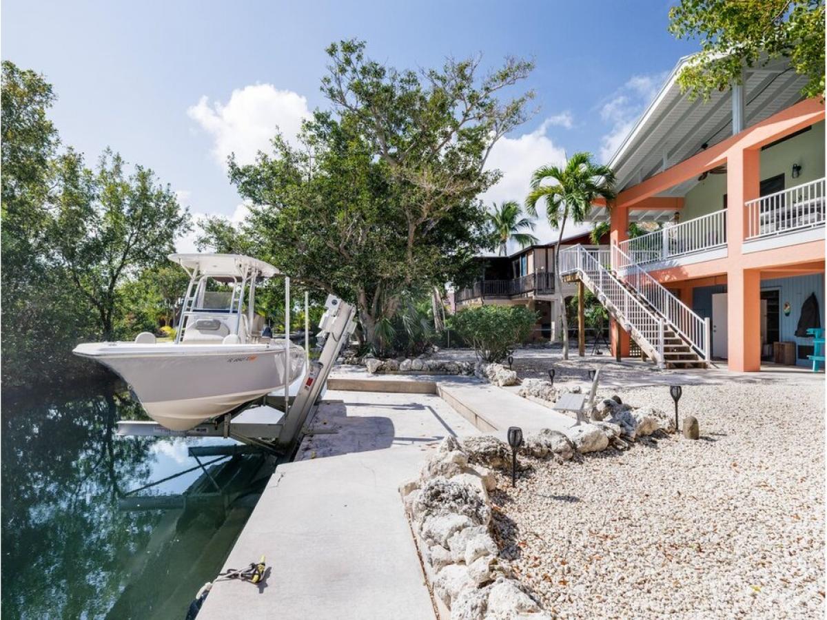 Picture of Home For Sale in Big Pine Key, Florida, United States
