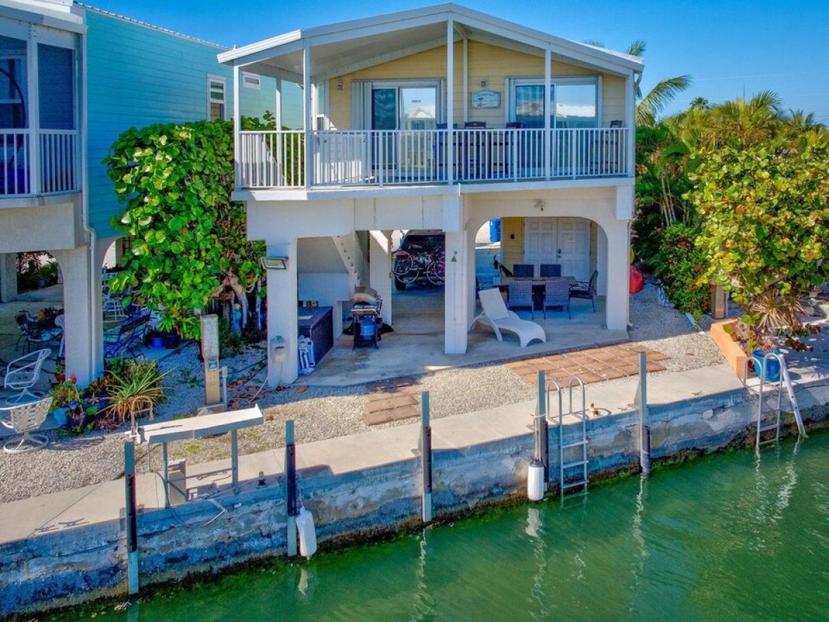 Picture of Home For Sale in Cudjoe Key, Florida, United States
