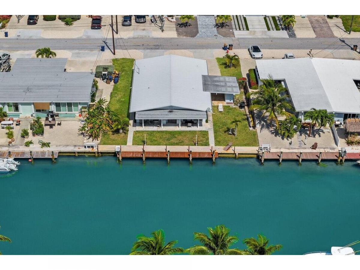 Picture of Home For Sale in Key Colony, Florida, United States