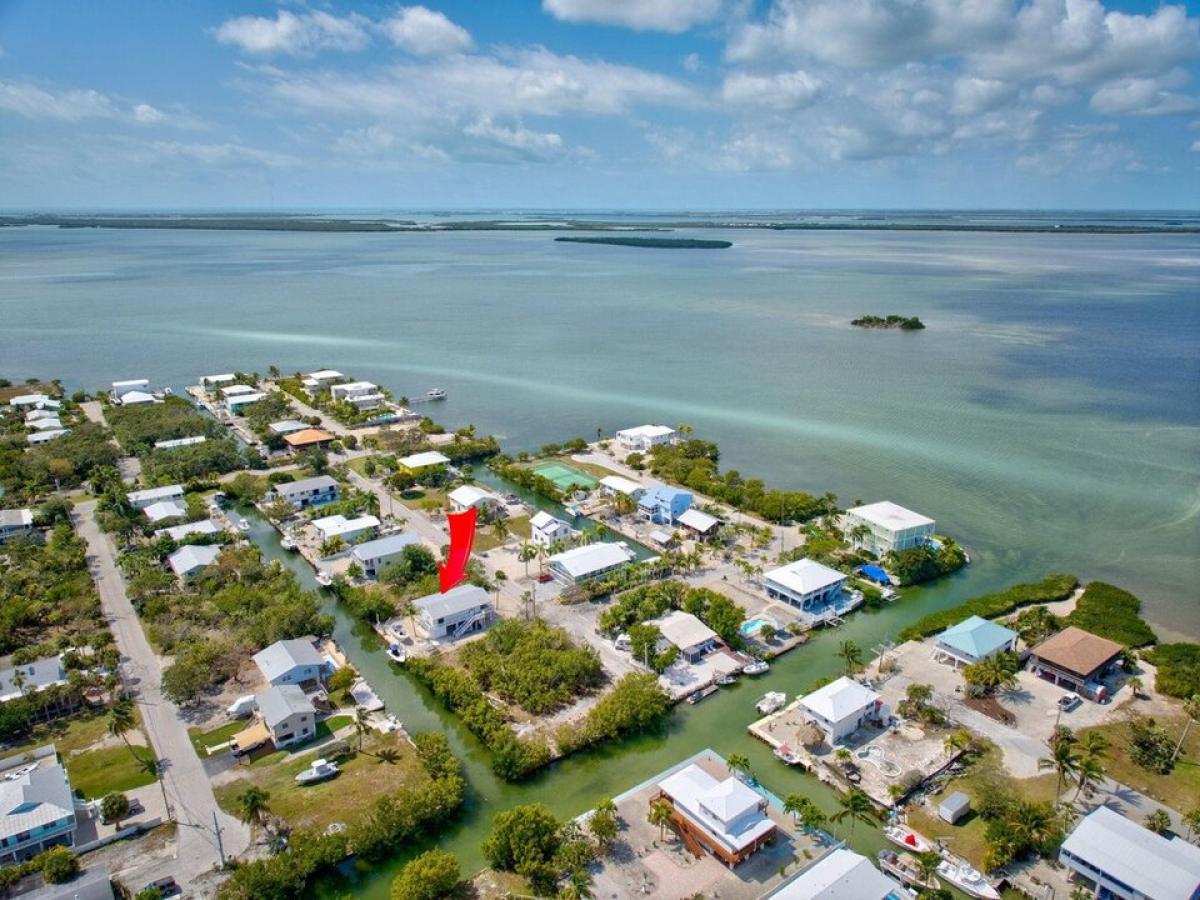 Picture of Home For Sale in Big Pine Key, Florida, United States