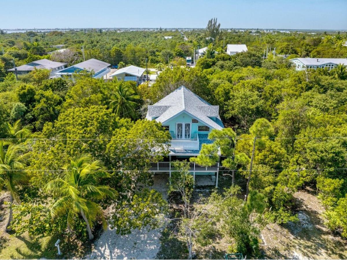 Picture of Home For Sale in Big Pine Key, Florida, United States