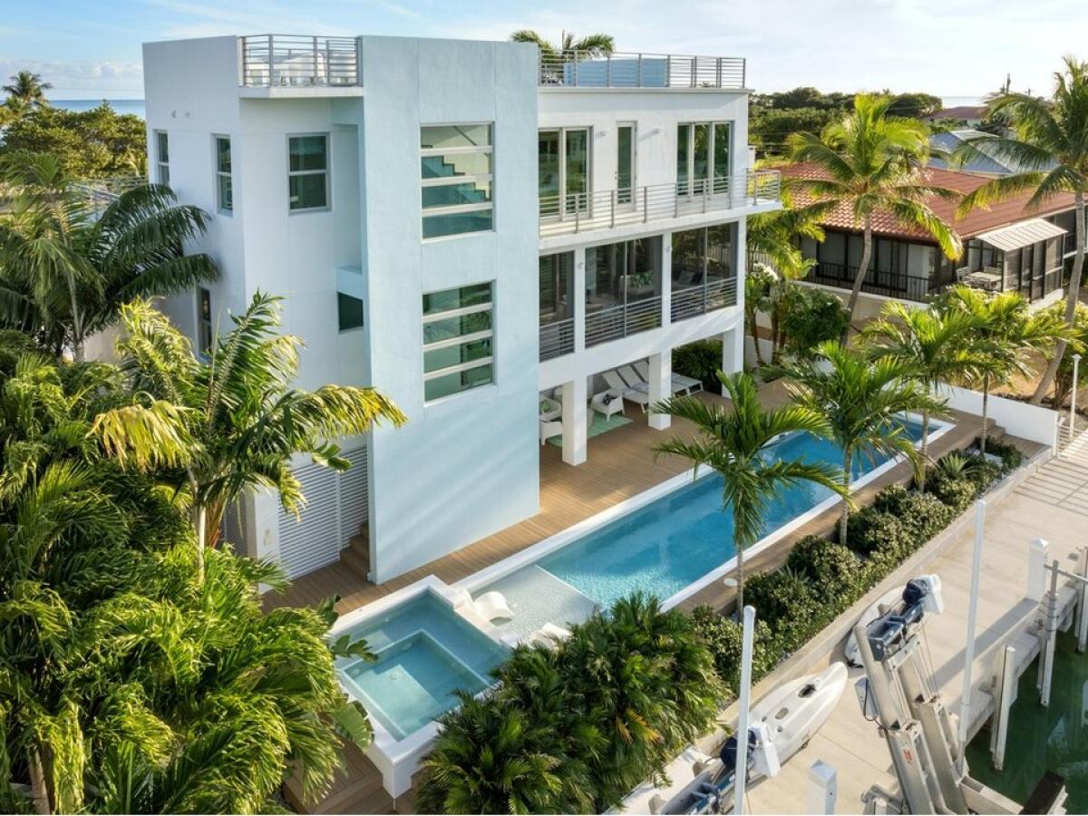 Picture of Home For Sale in Duck Key, Florida, United States