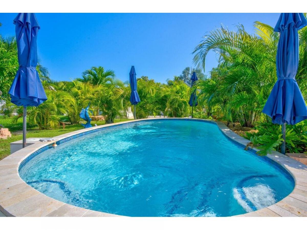 Picture of Home For Sale in Big Pine Key, Florida, United States