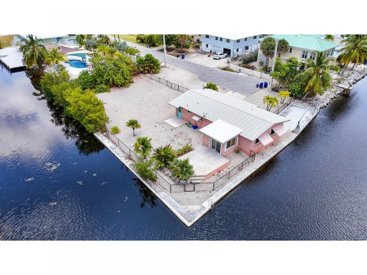 Picture of Home For Sale in Big Pine Key, Florida, United States