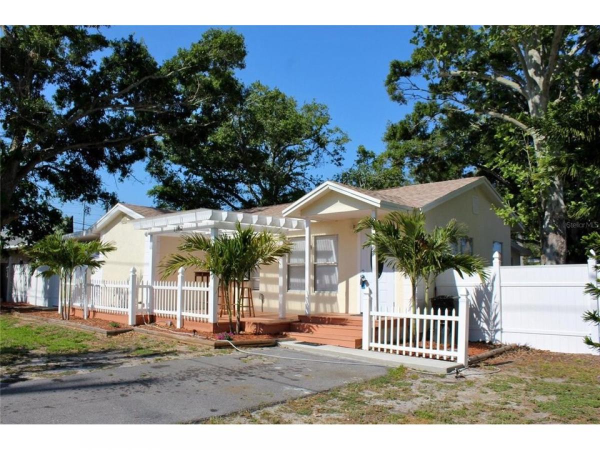 Picture of Home For Sale in Largo, Florida, United States