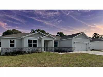 Home For Sale in Dade City, Florida