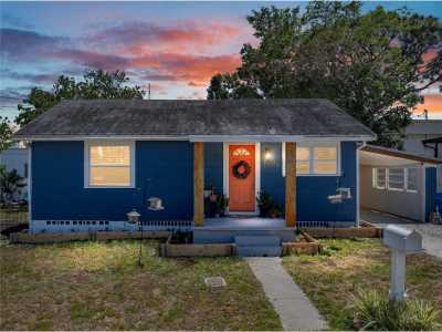 Home For Sale in Seminole, Florida