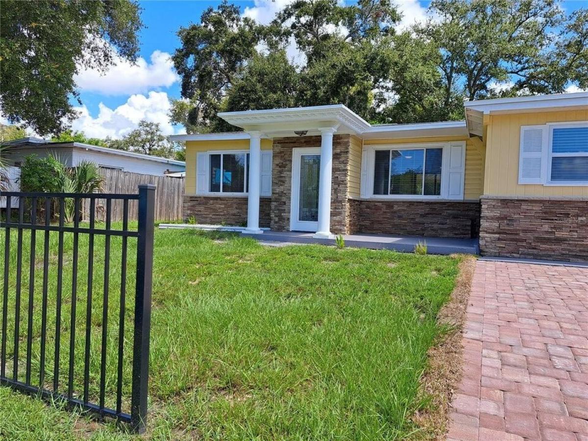 Picture of Home For Sale in South Pasadena, Florida, United States