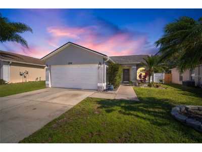 Home For Sale in Brandon, Florida