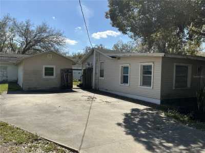 Home For Sale in Zephyrhills, Florida