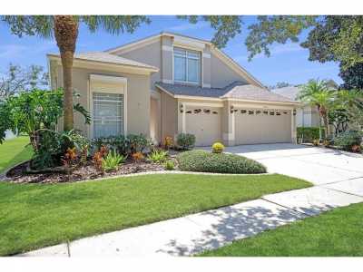 Home For Sale in Lithia, Florida