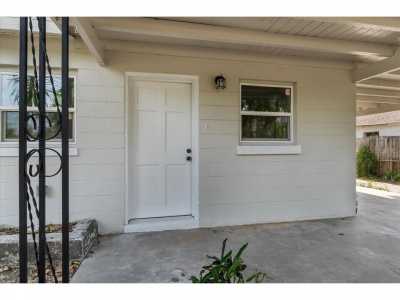 Home For Sale in Auburndale, Florida