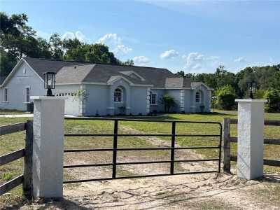 Home For Sale in Anthony, Florida