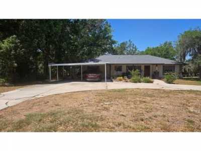 Home For Sale in Bushnell, Florida