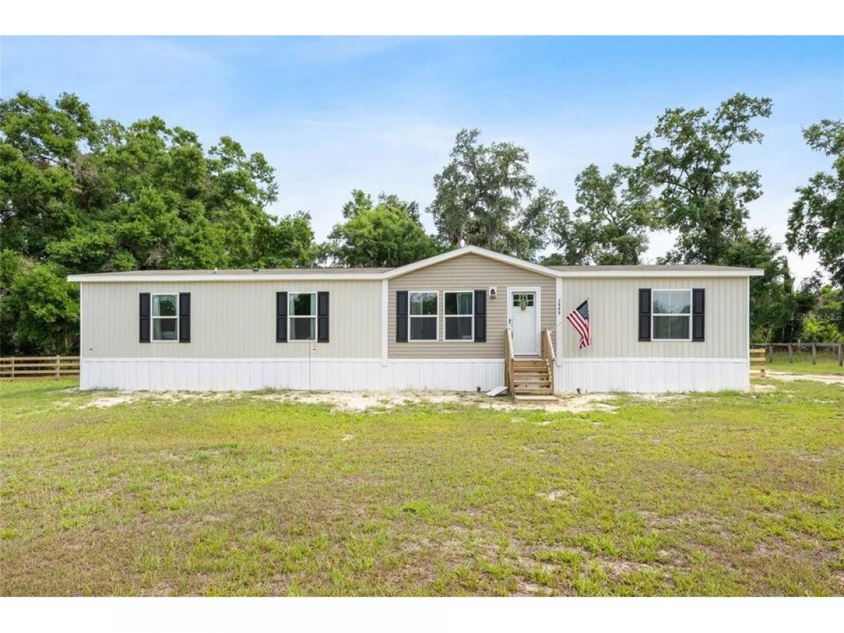 Picture of Home For Sale in Anthony, Florida, United States