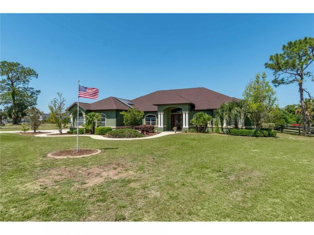 Picture of Home For Sale in Silver Springs, Florida, United States