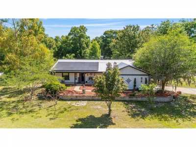 Home For Sale in Citra, Florida