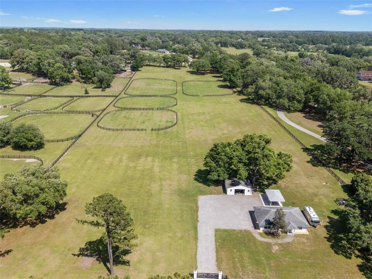 Picture of Home For Sale in Reddick, Florida, United States