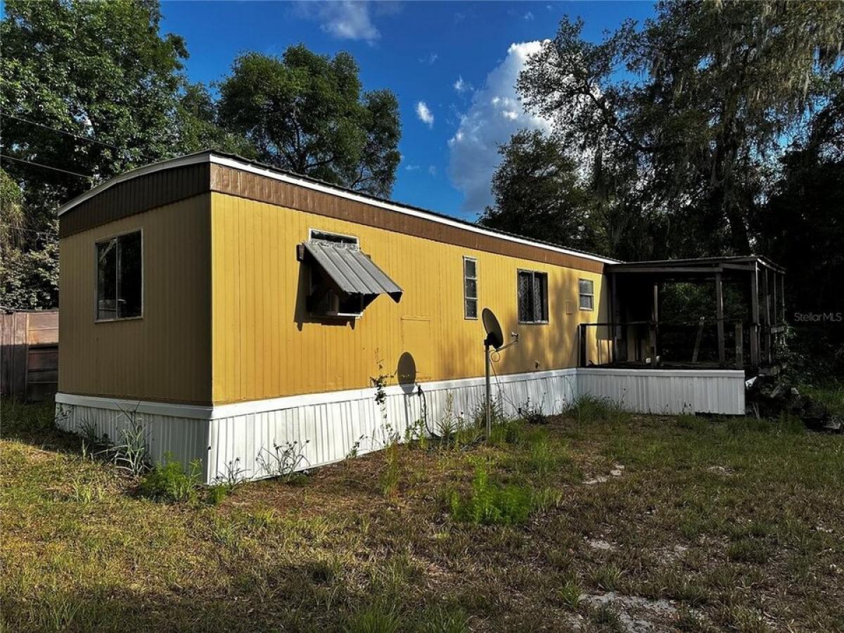 Picture of Home For Sale in Silver Springs, Florida, United States