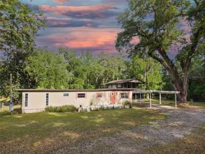 Home For Sale in Bushnell, Florida