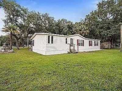 Home For Sale in Fort Mc Coy, Florida