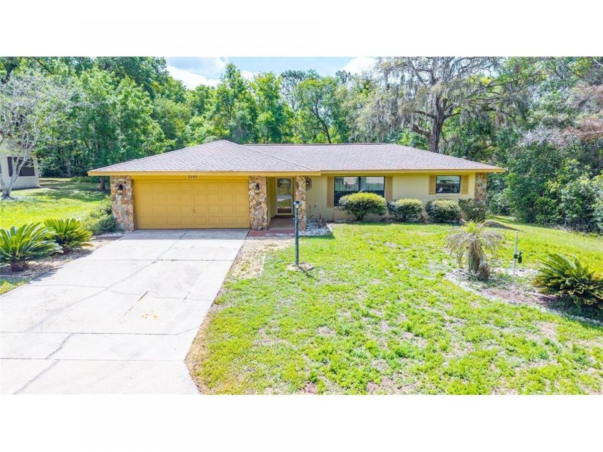 Picture of Home For Sale in Citrus Springs, Florida, United States