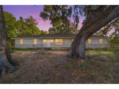 Home For Sale in Anthony, Florida