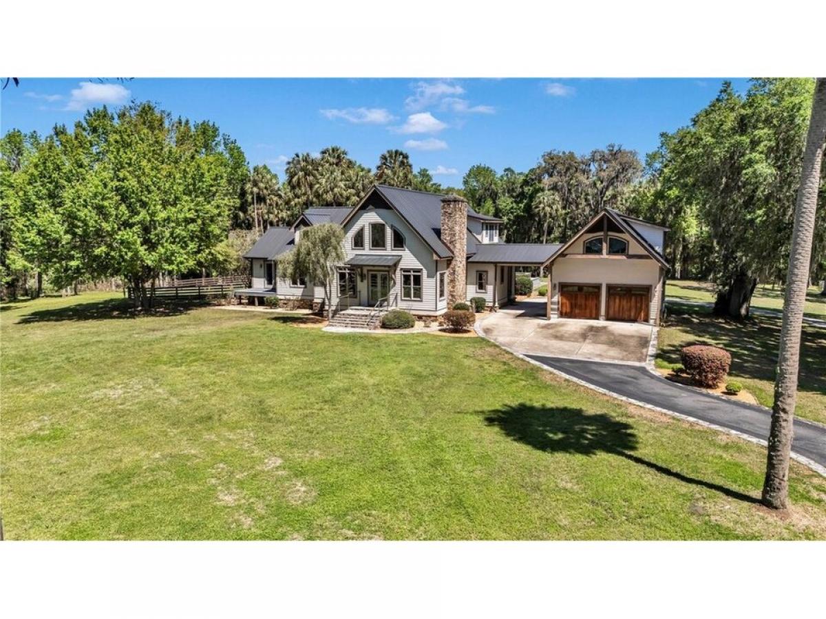 Picture of Home For Sale in Micanopy, Florida, United States