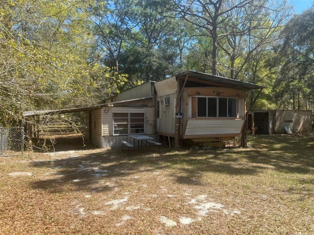 Picture of Home For Sale in Ocklawaha, Florida, United States