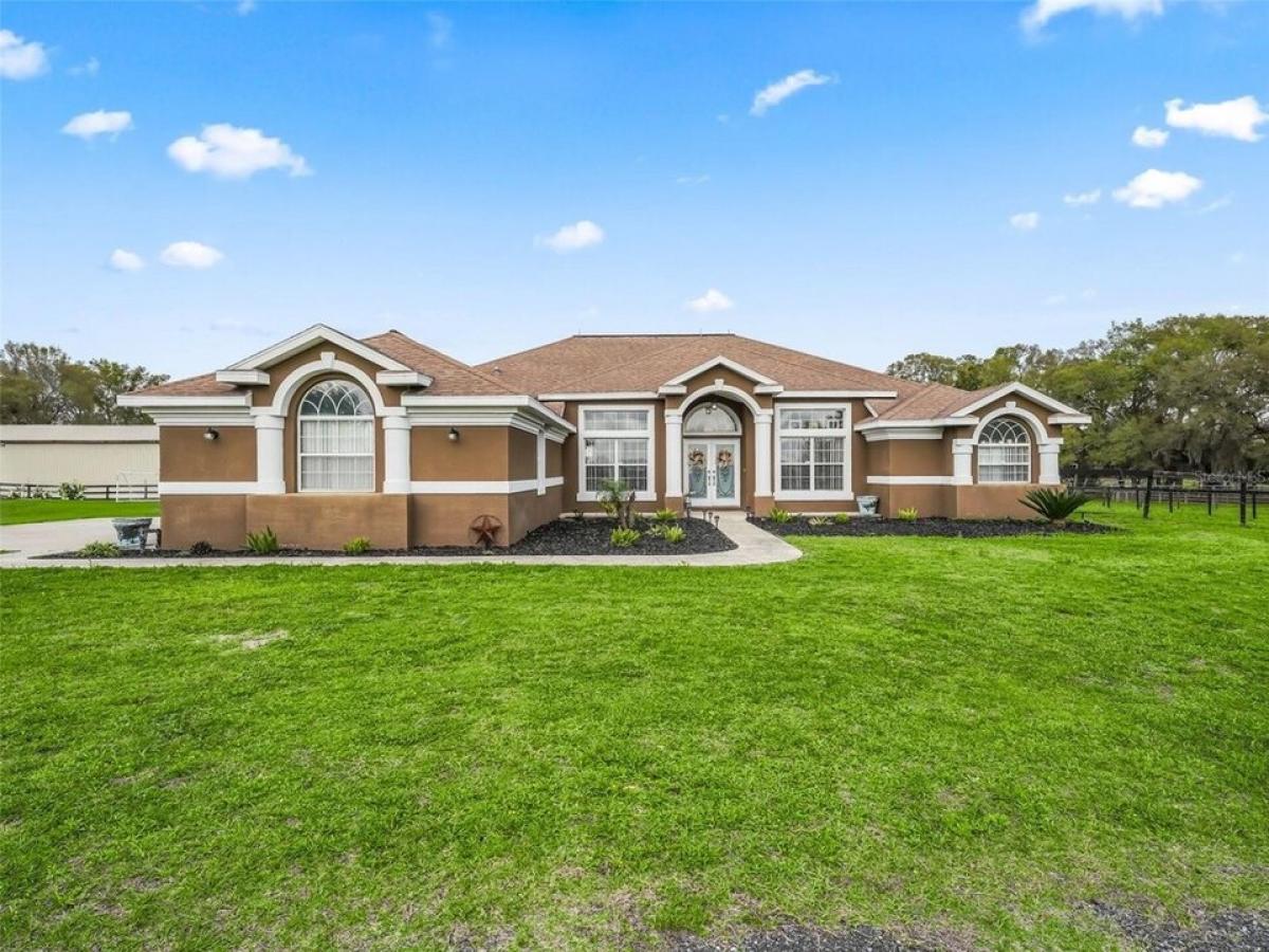 Picture of Home For Sale in Morriston, Florida, United States
