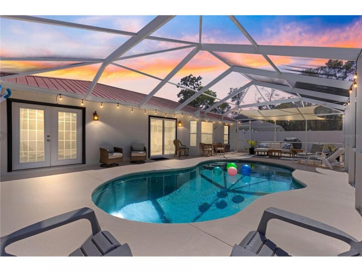 Picture of Home For Sale in Silver Springs, Florida, United States